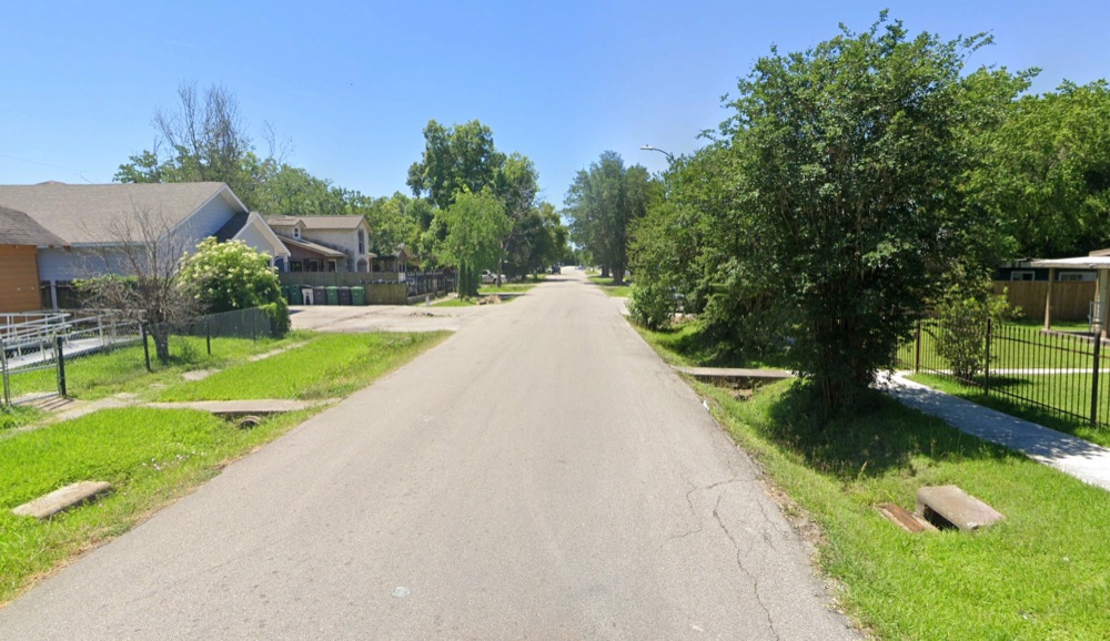 Sanitary sewer improvements at Gazin Street