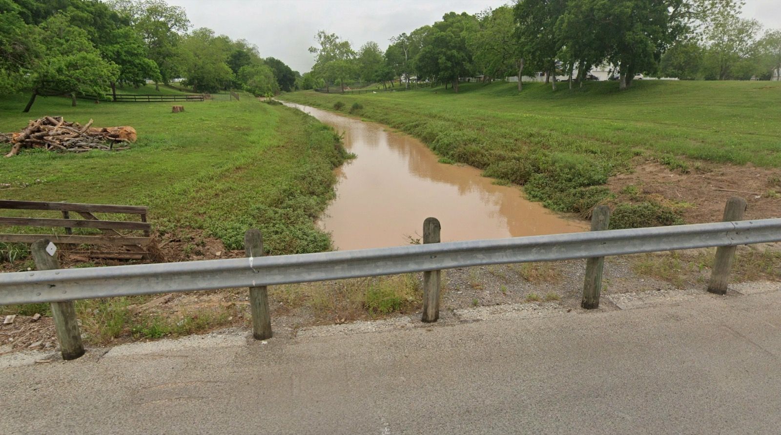 Pecan Creek bridge crossing and waterway